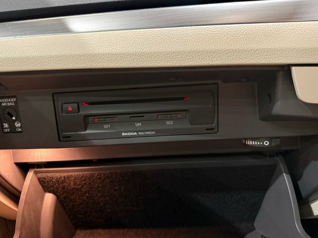Skoda Superb Superb Se Technology Tdi S-a White #37