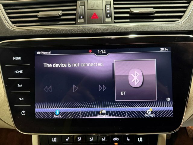 Skoda Superb Superb Se Technology Tdi S-a White #32