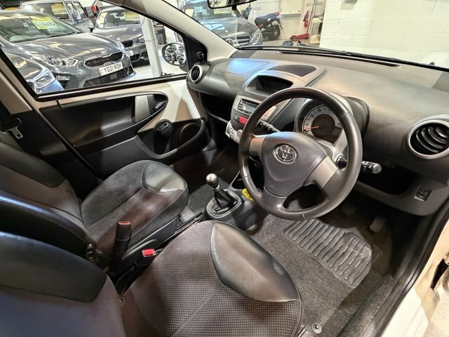 Toyota Aygo   #12