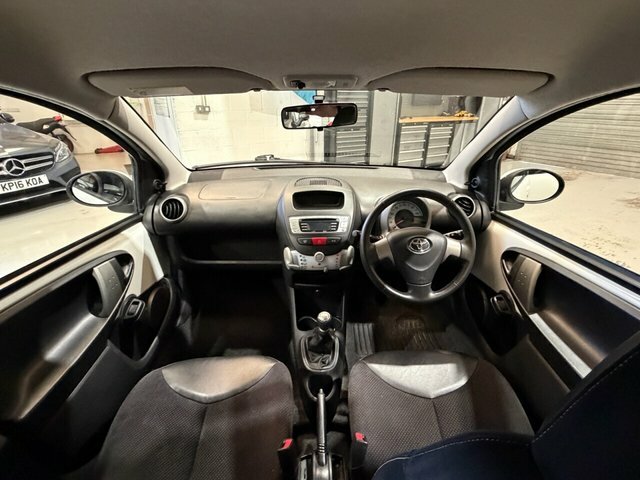 Toyota Aygo   #11