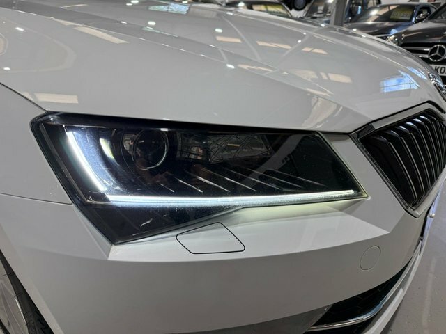 Skoda Superb 1.8 Se Tsi 158 Bhp Grey #38