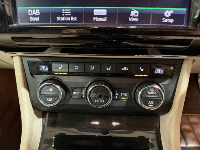 Skoda Superb 1.8 Se Tsi 158 Bhp Grey #29