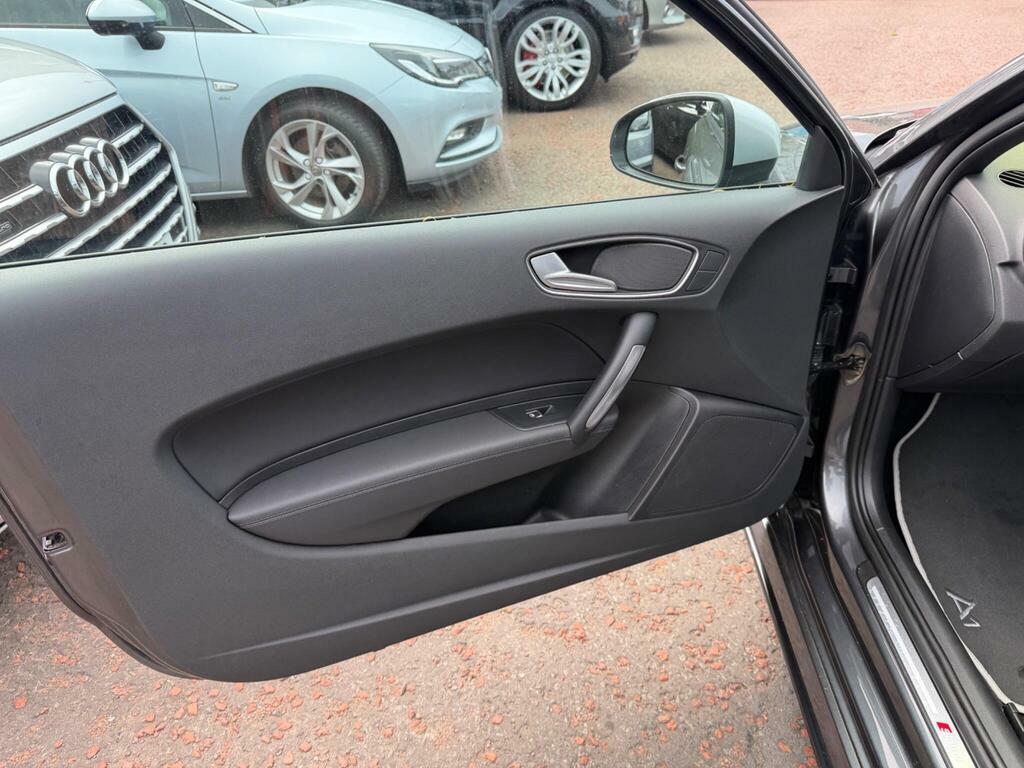 Audi A1 1.6 Tdi Se Sportback Euro 6 Ss Red #7