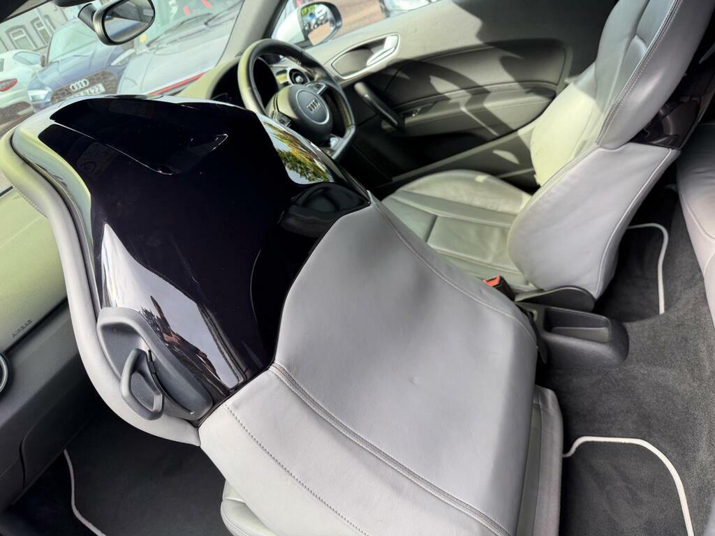 Audi A1 1.6 Tdi Se Sportback Euro 6 Ss Red #10