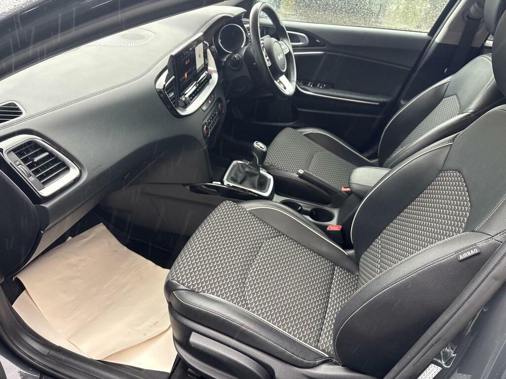Kia Ceed 1.5 T Gdi 3 Sportswagon Grey #11