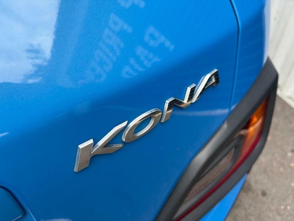 Hyundai Kona S White #7