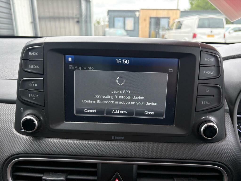 Hyundai Kona S White #24