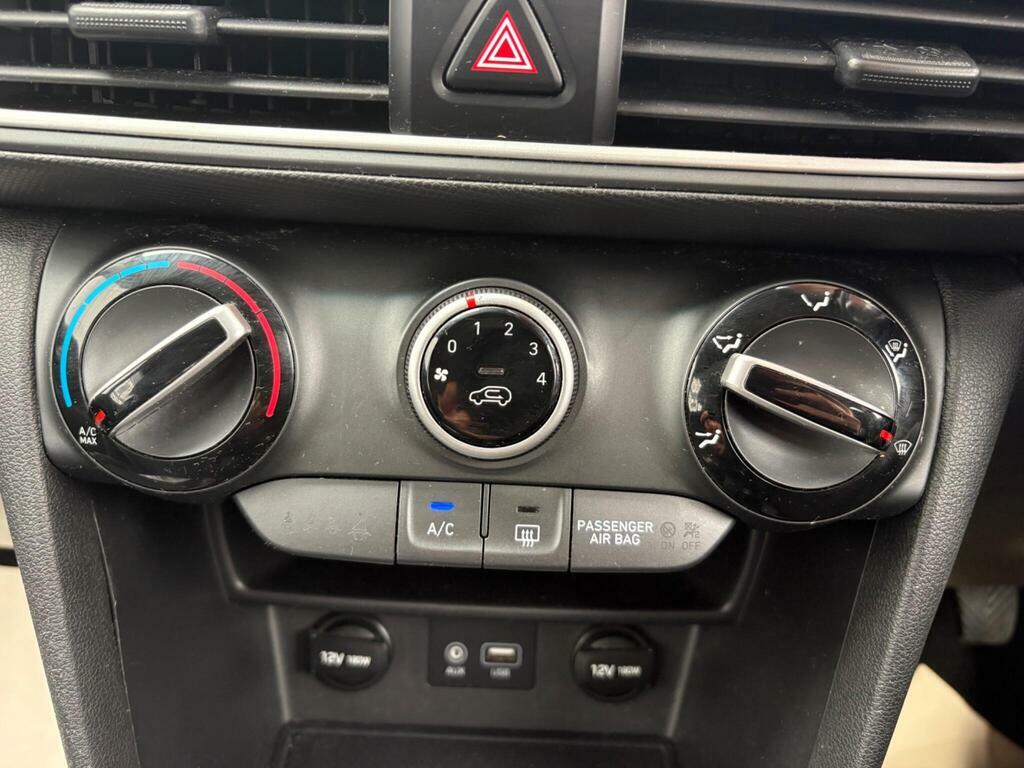 Hyundai Kona S White #19
