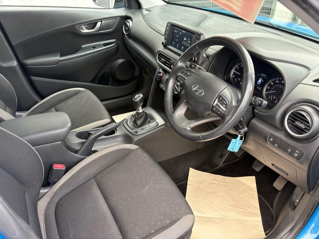 Hyundai Kona S White #9