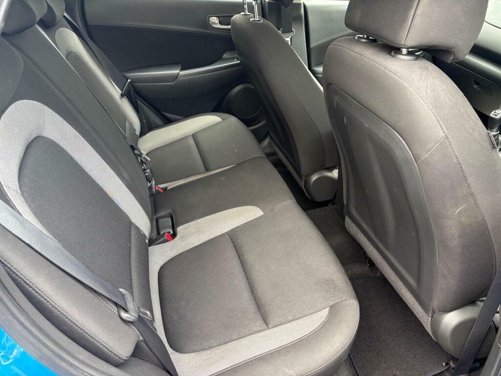 Hyundai Kona S White #12
