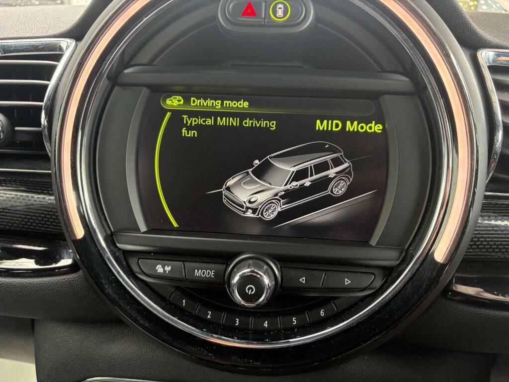 Mini Clubman 1.5 Cooper Black Pack 6Dr Silver #25