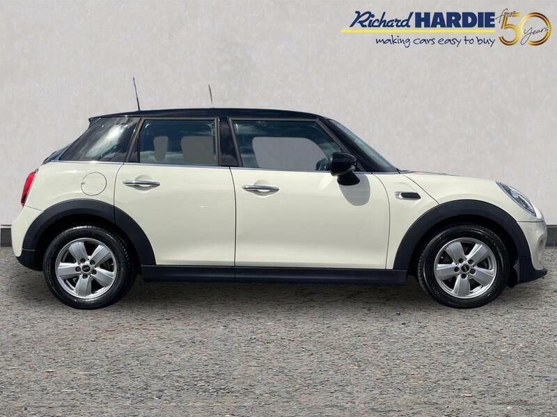 Mini Hatch 1.5 Cooper Classic Euro 6 Ss DF69RVR White #3