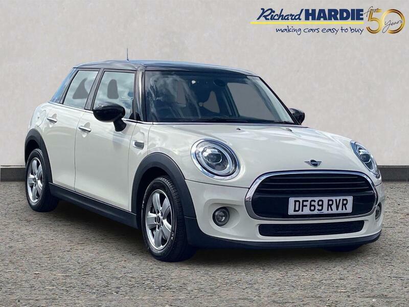 Mini Hatch 1.5 Cooper Classic Euro 6 Ss White