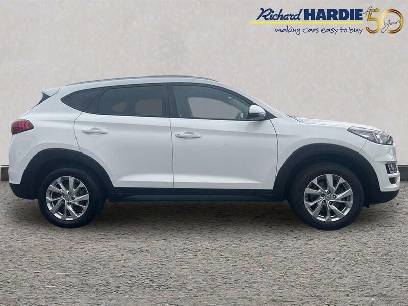 Hyundai Tucson 1.6 Gdi Se Nav Euro 6 Ss DY19HRR White #4