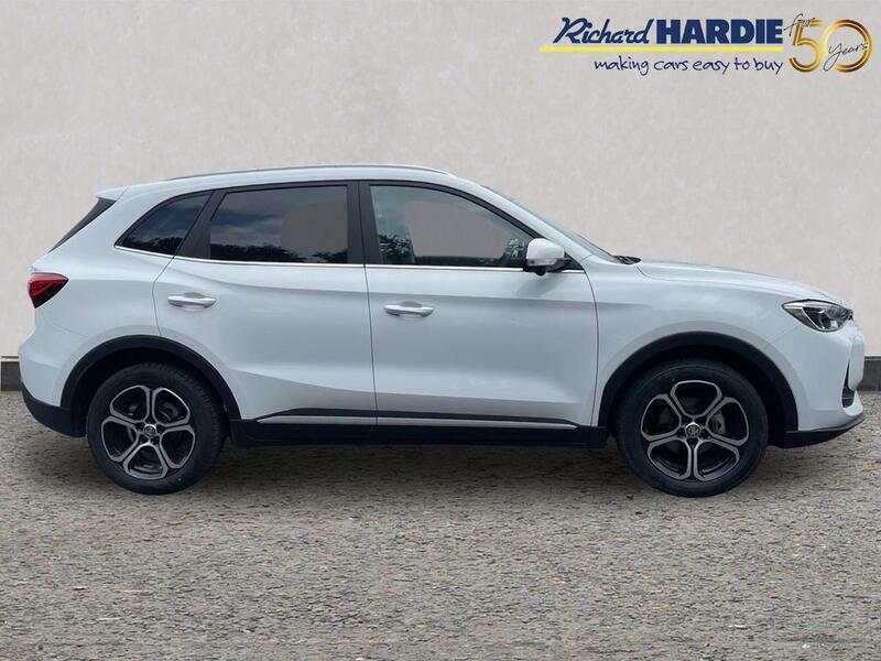MG ZS 1.5 Se Suv Euro 6 Ss 115 Ps ND26AUK White #3