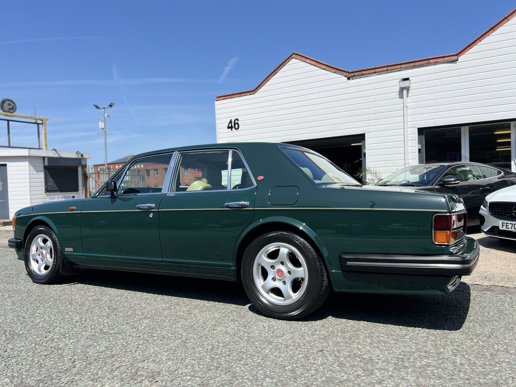 Bentley Turbo R Saloon Black #9