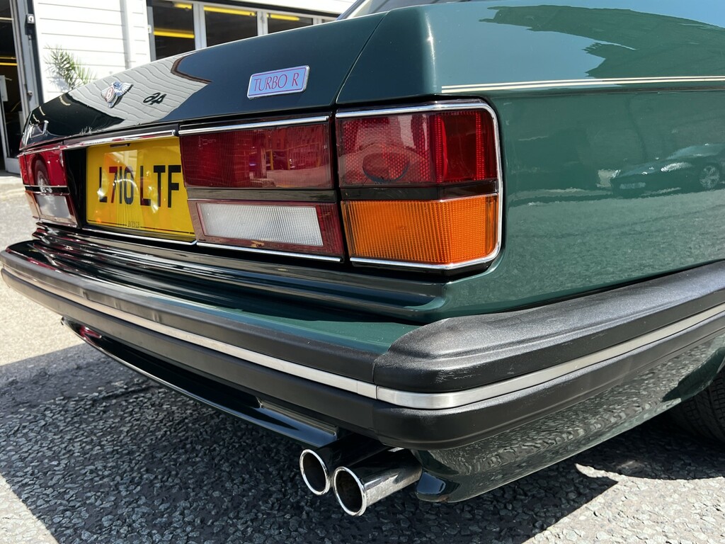 Bentley Turbo R Saloon Black #36
