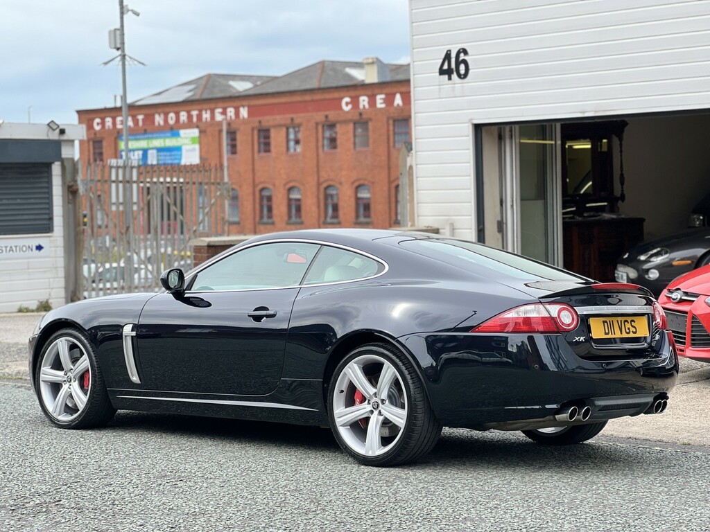 Jaguar XKR 4.2 V8 Portfolio Black #4