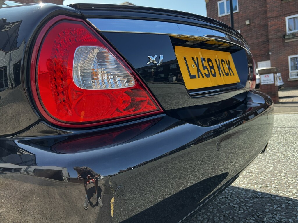 Jaguar XJ Grey #32