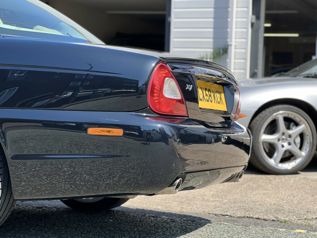 Jaguar XJ Grey #7