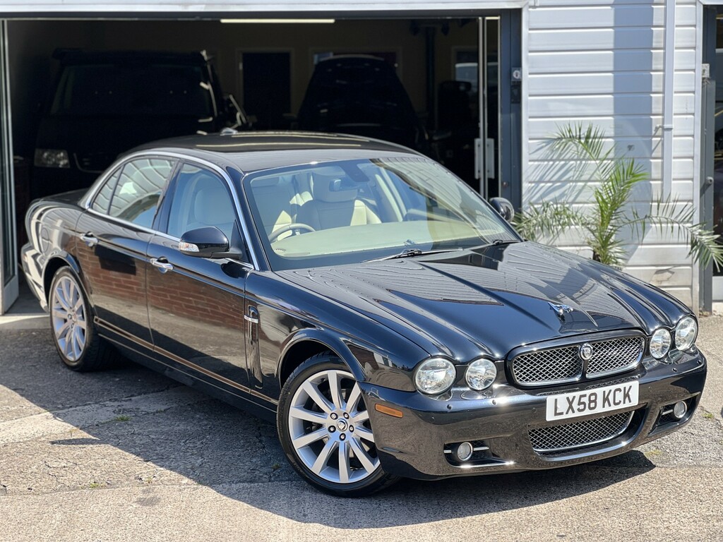 Jaguar XJ 2.7 Td Sovereign Silver #1