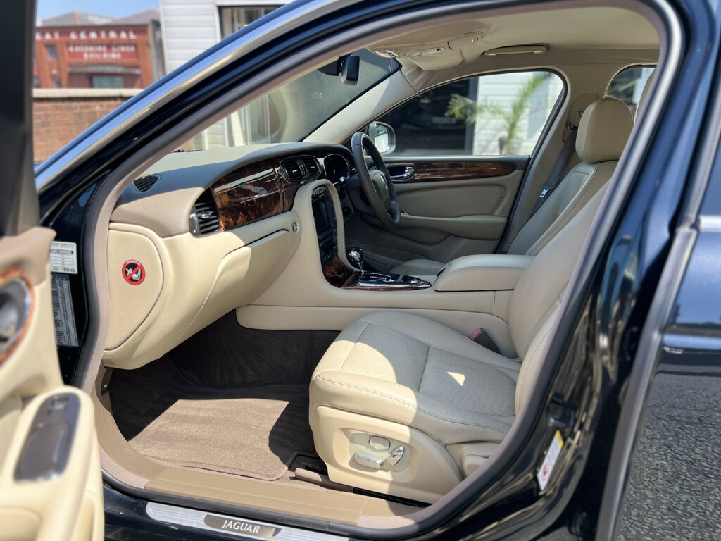 Jaguar XJ 2.7 Td Sovereign Silver #14