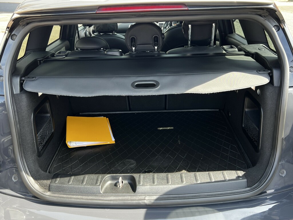 Mini Clubman Cooper D Black #21