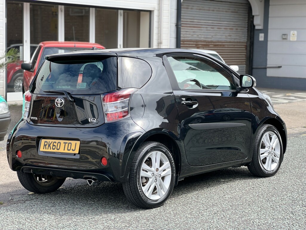 Toyota IQ 1.3 Dual Vvt-i 3 Black