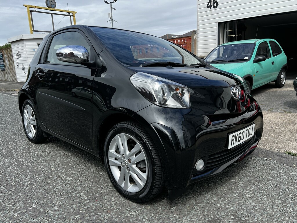 Toyota IQ 1.3 Dual Vvt-i 3 Black #2