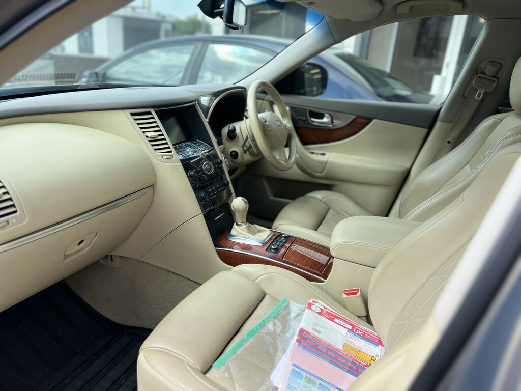 Infiniti FX 3.7 37 V6 Gt Premium Beige #3