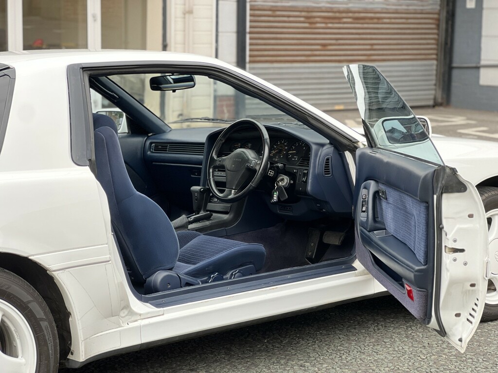 Toyota Supra 3.0 White #2