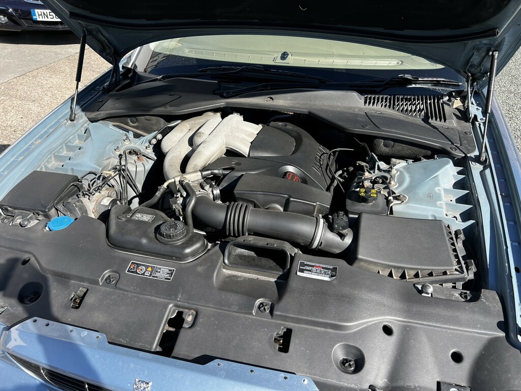 Jaguar XJ Saloon V8 R 200454 Green #23