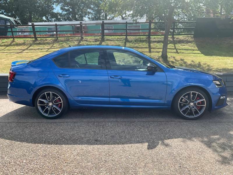 Skoda Octavia 2.0 Tsi 245 Vrs Black Pack - 2018 68 Blue #3