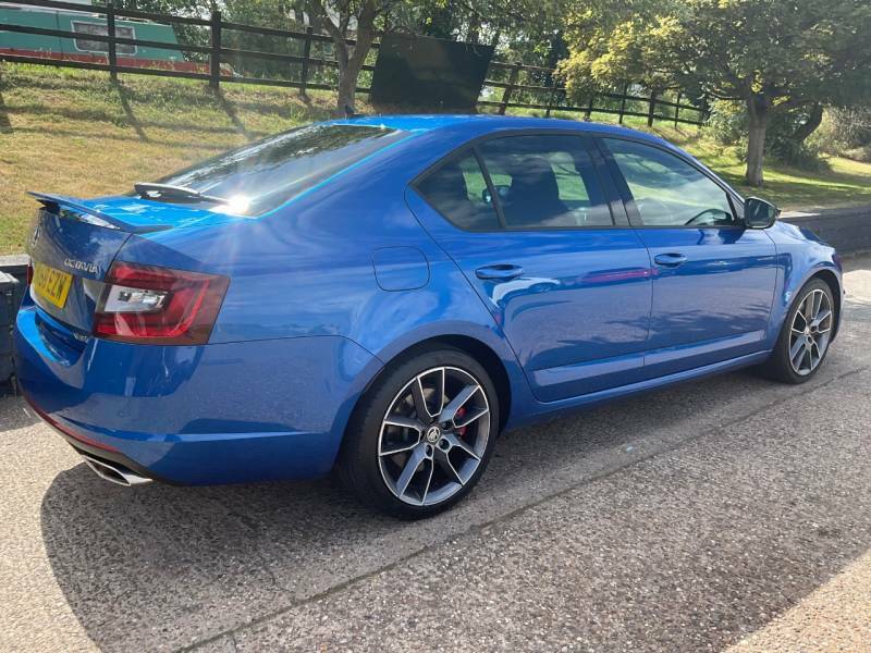 Skoda Octavia 2.0 Tsi 245 Vrs Black Pack - 2018 68 Blue #4