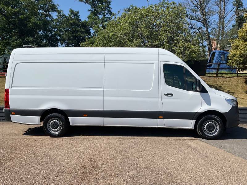 Mercedes-Benz Sprinter 3.5T H2 Progressive Van Air Con White #3