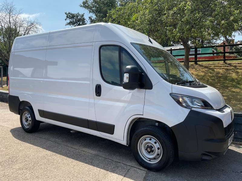 Citroen Relay 2.2 Bluehdi 140 H2 Van Enterprise White #2