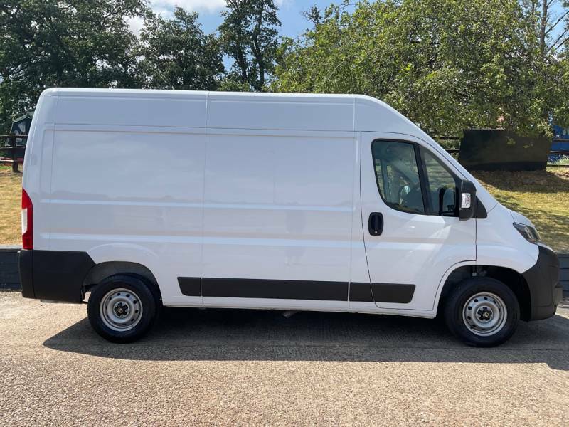 Citroen Relay 2.2 Bluehdi 140 H2 Van Enterprise White #3