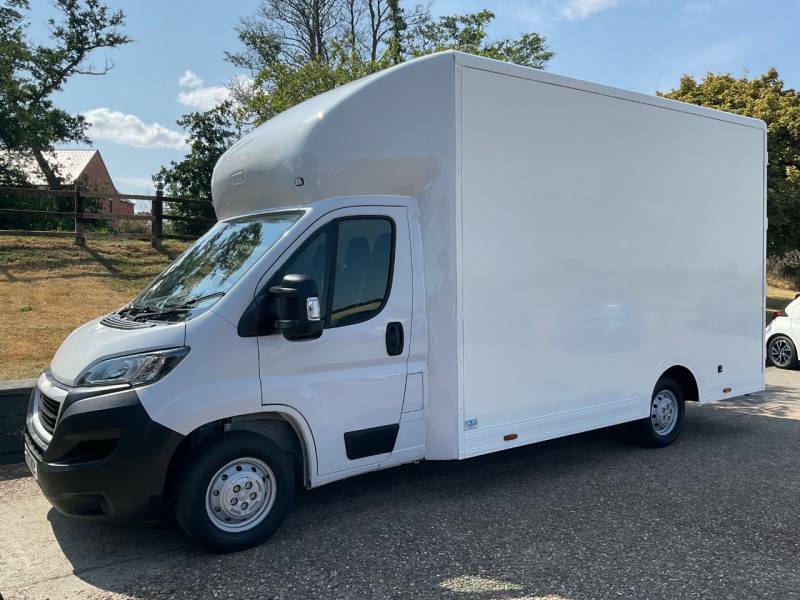 Peugeot Boxer 2.2 Bluehdi Low Floor Luton 140Ps White #5