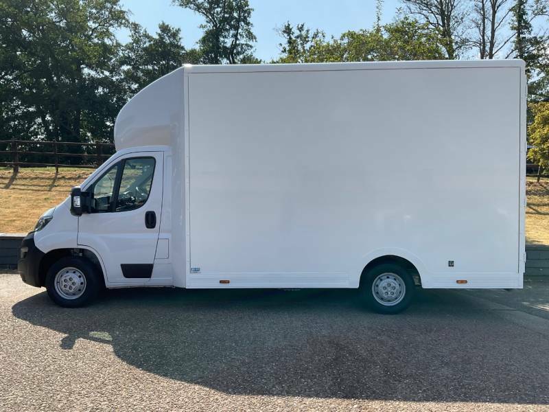 Peugeot Boxer 2.2 Bluehdi Low Floor Luton 140Ps White #6