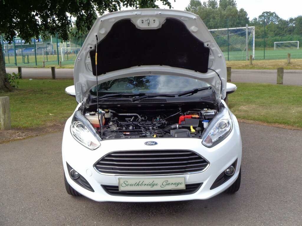 Ford Fiesta 1.25 82 Zetec 5-Door White #5