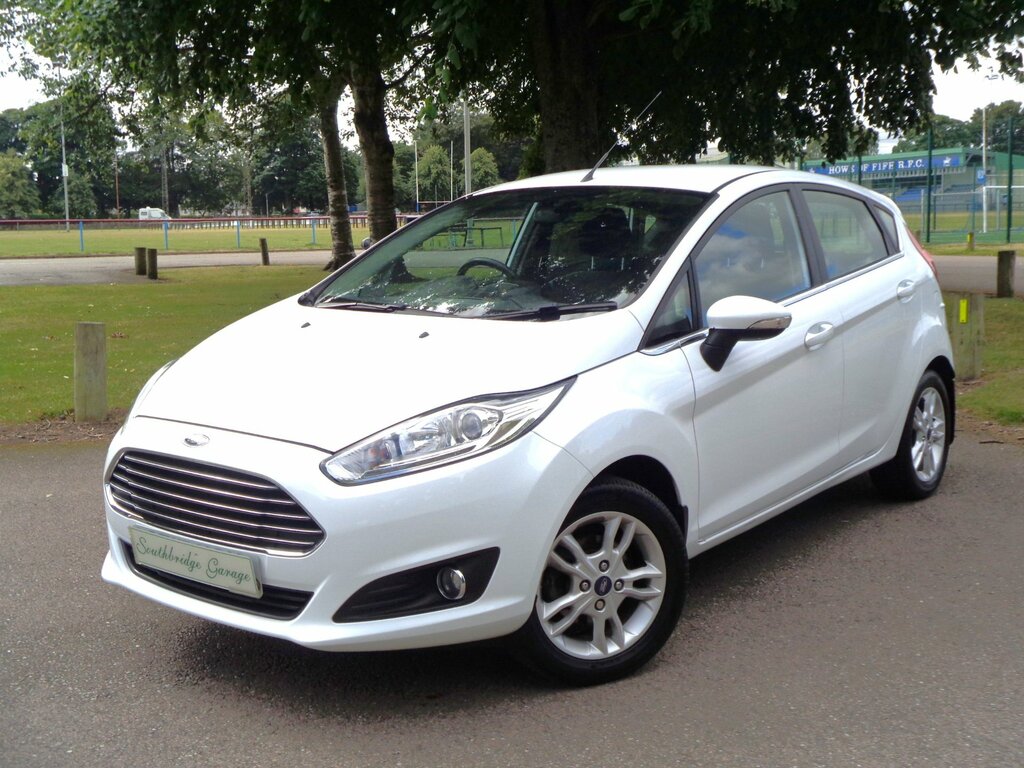 Ford Fiesta 1.25 82 Zetec 5-Door White #2