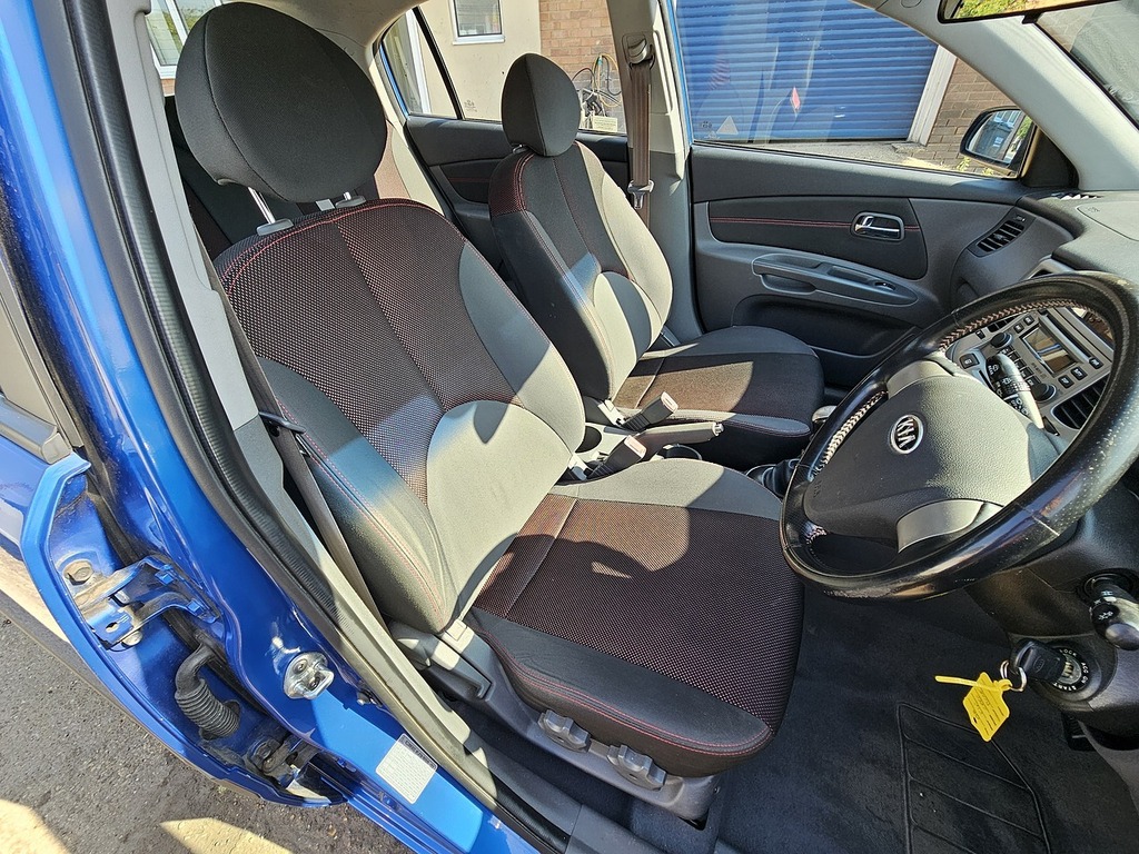 Kia RIO 1.4 Gs Black #8