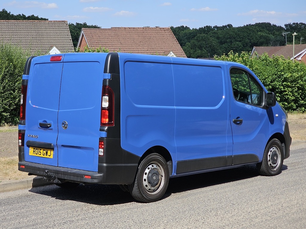 Vauxhall Vivaro Cdti 2700 Blue #2