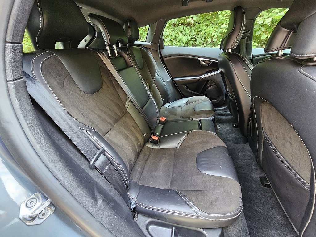 Volvo V40 D3 R-design Nav Grey #6