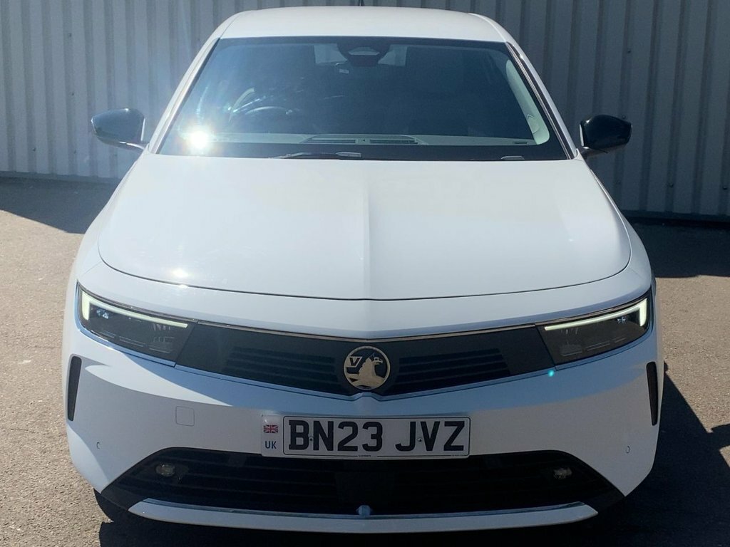 Vauxhall Astra 2023 1.2 Turbo Design Hatchback BN23JVZ White #2