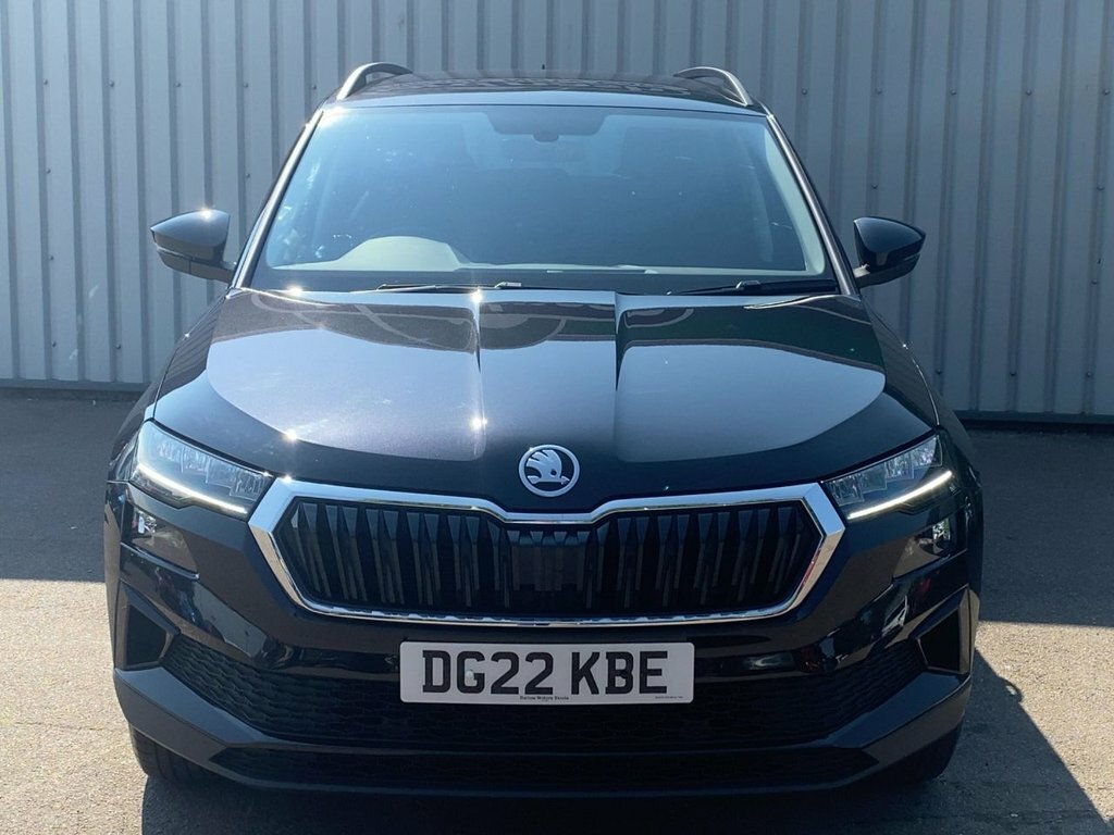 Skoda Karoq 2022 1.0 Tsi Se Drive Suv Euro 6 DG22KBE Black #2