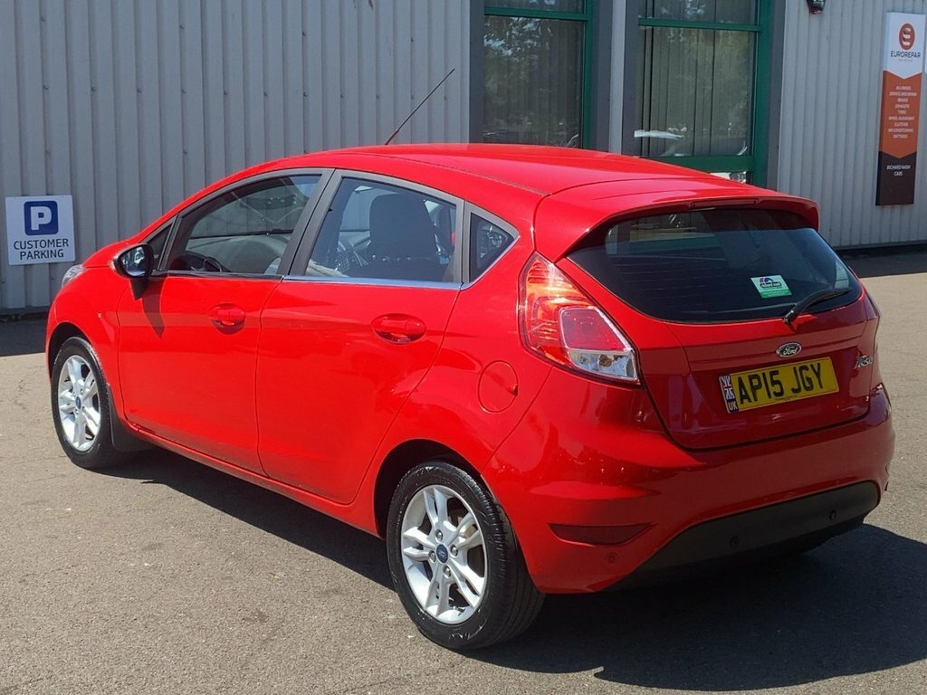 Ford Fiesta 2015 1.25 Zetec Hatchback Euro 6 Red #5