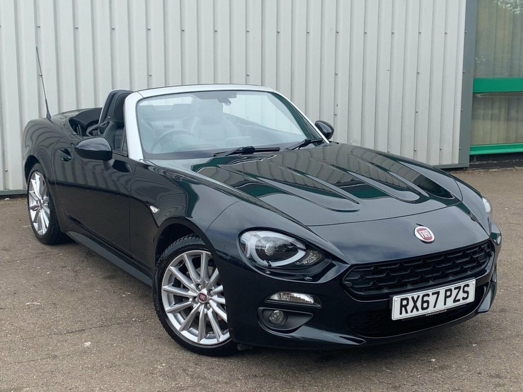 Fiat 124 Spider 2017 1.4 Multiair Lusso Plus Convertible Petro Black