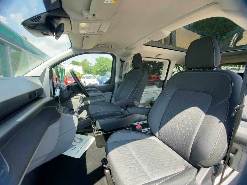 Ford Tourneo Custom 340 Titanium X L1 Swb 8 Seat Minibus Rwd 160K Black #26