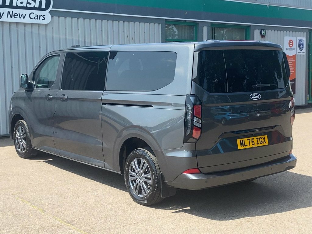 Ford Tourneo Custom 2025 2.0 320 Ecoblue Titanium Luxe Minibus Double Grey #5